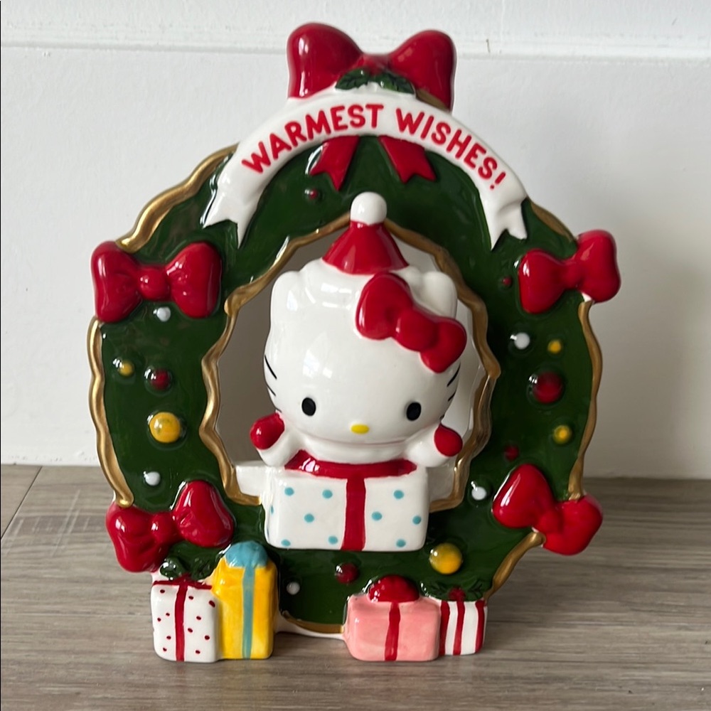 Hello Kitty candle holder Holiday Wreath ceramic